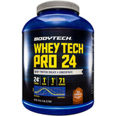 BodyTech Whey Tech Pro 24 en taza con chocolate, ideal para batidos
