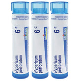 Boiron Hypericum perforatum 6C, granulos en empaque, apoyo posible para molestias nerviosas.