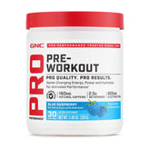 GNC Pro Performance Pre-Entrenamiento, envase azul, ofrece energía sostenida para entrenamientos intensos.