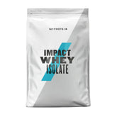 Myprotein Impact Whey Isolate con cucharada medidora para impulso proteico rápido
