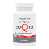 Cápsulas suaves de NaturesPlus Beyond CoQ10 en botella, apoyo para la energía diaria.