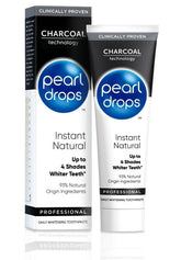 Pearl Drops carbón activado: pasta dental, blanqueamiento instantáneo, primer plano.