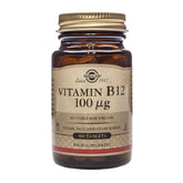 Solgar Vitamina B12 100 µg en botella, apoya la energía diaria y la vitalidad.