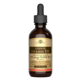 Solgar Vitamina D3 líquida sabor naranja en frasco para apoyo diario de huesos