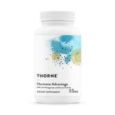 Botella THORNE Hormone Advantage en primer plano, posible apoyo para equilibrio hormonal.