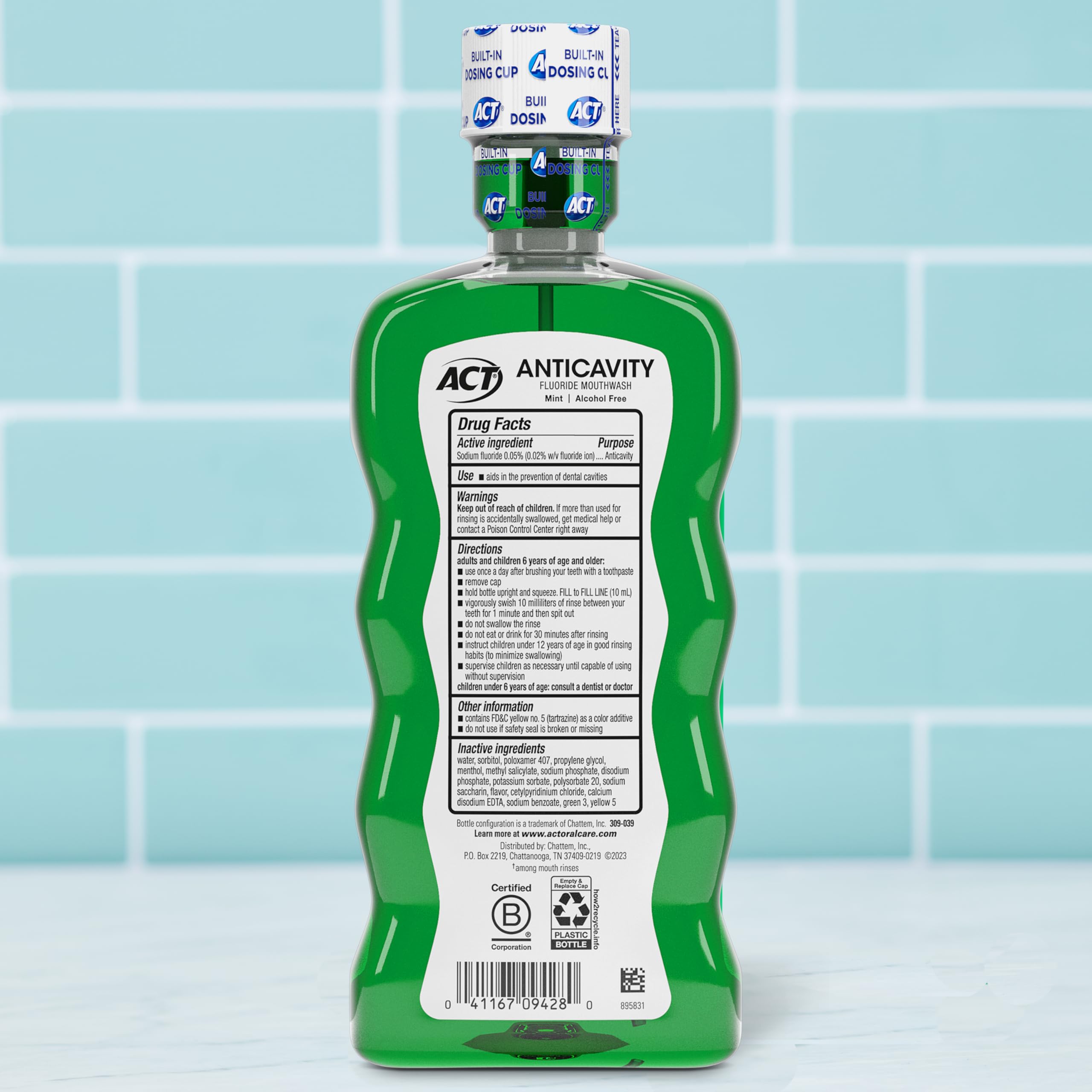 ACT enjuague bucal sin alcohol en botella de menta