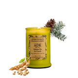 Vela ADK abeto con etiqueta elegante, ideal para regalo en casa.