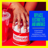 AdvoCare Rehydrate escena de entrenamiento con bebida de electrolitos