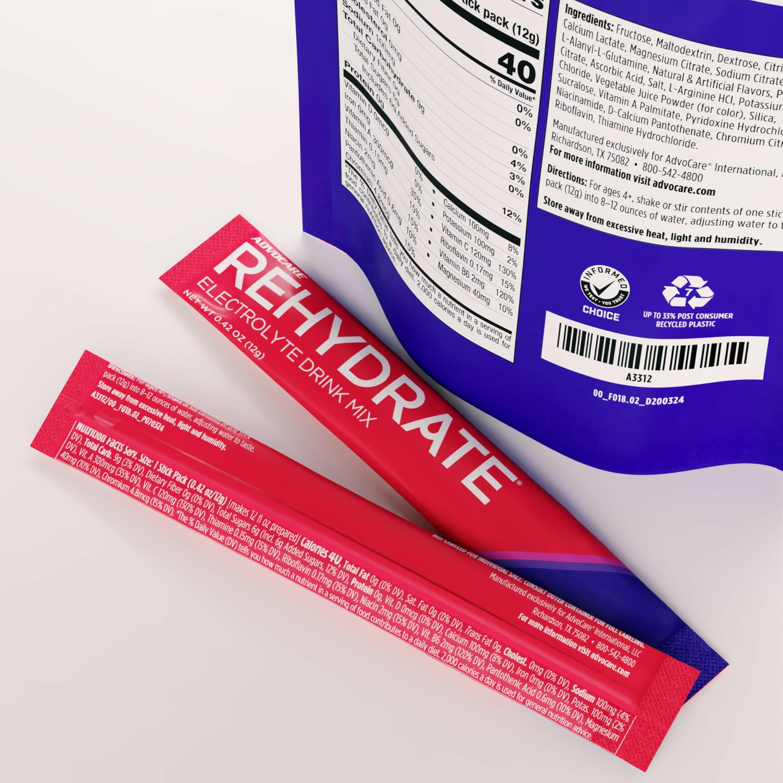 AdvoCare Rehydrate, vaso con bebida, sabor suave para hidratación diaria.