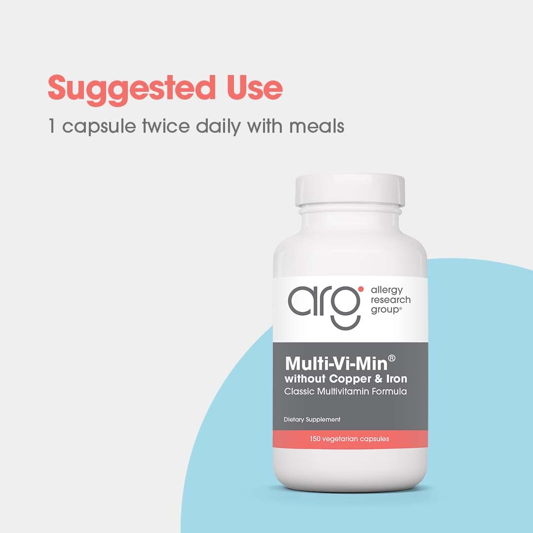 Allergy Research Group Multi-Vi-Min: cápsulas en mano para uso diario.