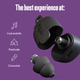 Uso en conciertos con Alpine PartyPlug Pro Black para reducción de ruido sin perder detalle.