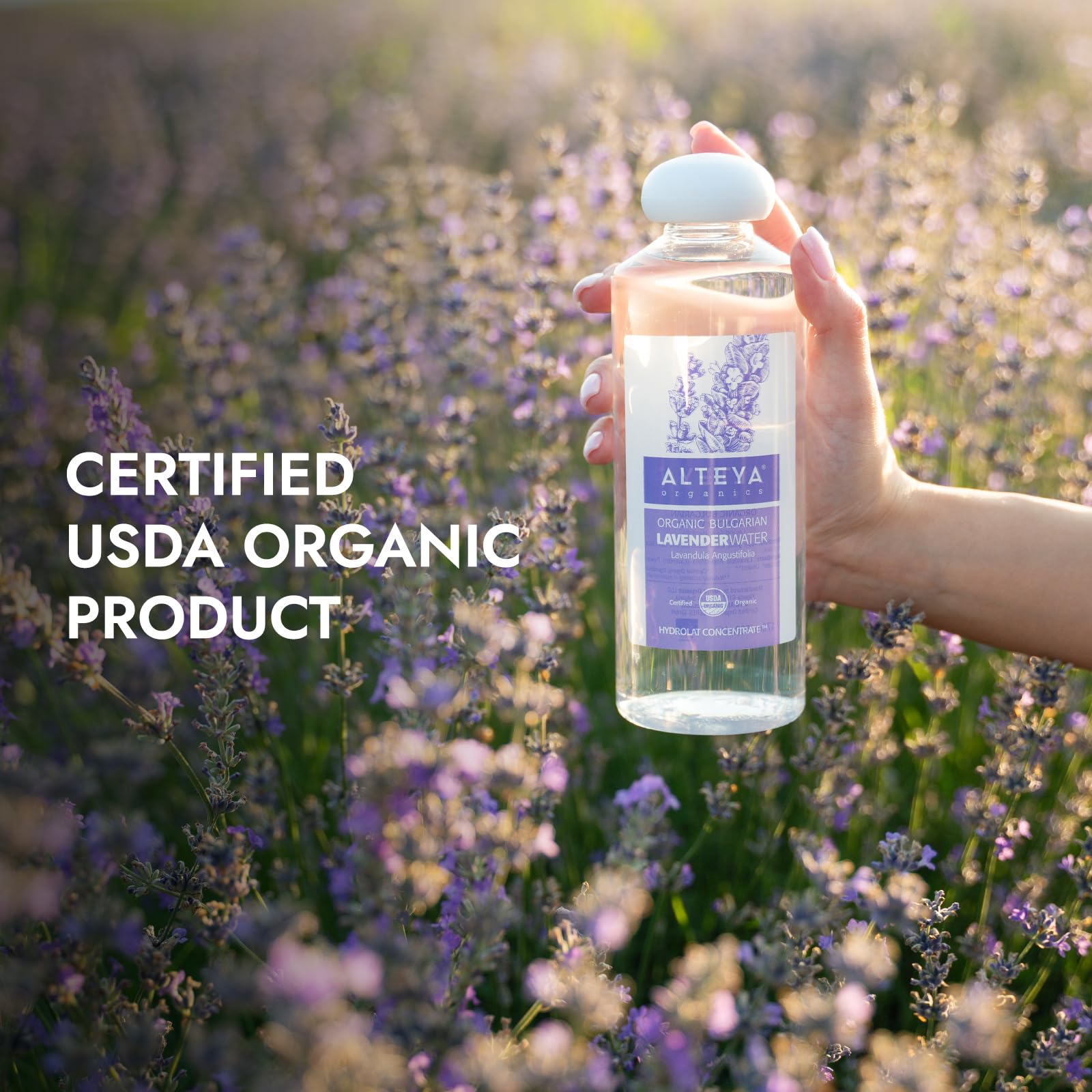 Alteya Organics agua de lavanda, display en casa para rutina spa.