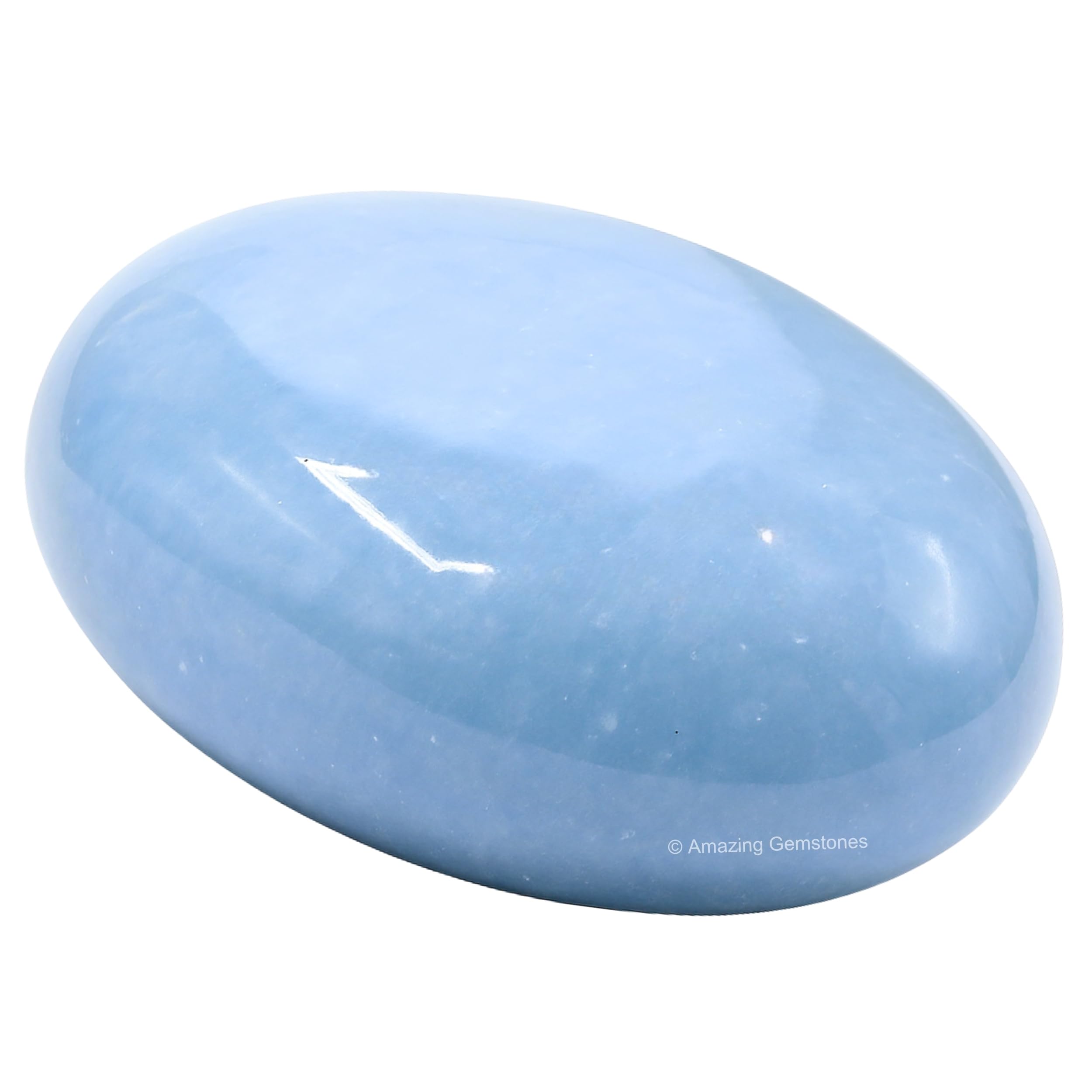 Detalle de textura suave de Angelite, ideal para sesiones de relajación y reiki