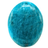 Amazing Gemstone Apatita azul en palma para meditación y equilibrio