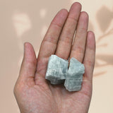 Amazing Gemstone Aguamarina cruda, ideal para meditaciones y equilibrio emocional.