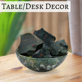 Amazing Gemstone Bloodstone – detalle de vetas y color, estética única.