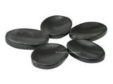 Amazing Gemstone: detalle cristal shungite que inspira serenidad durante la respiracion