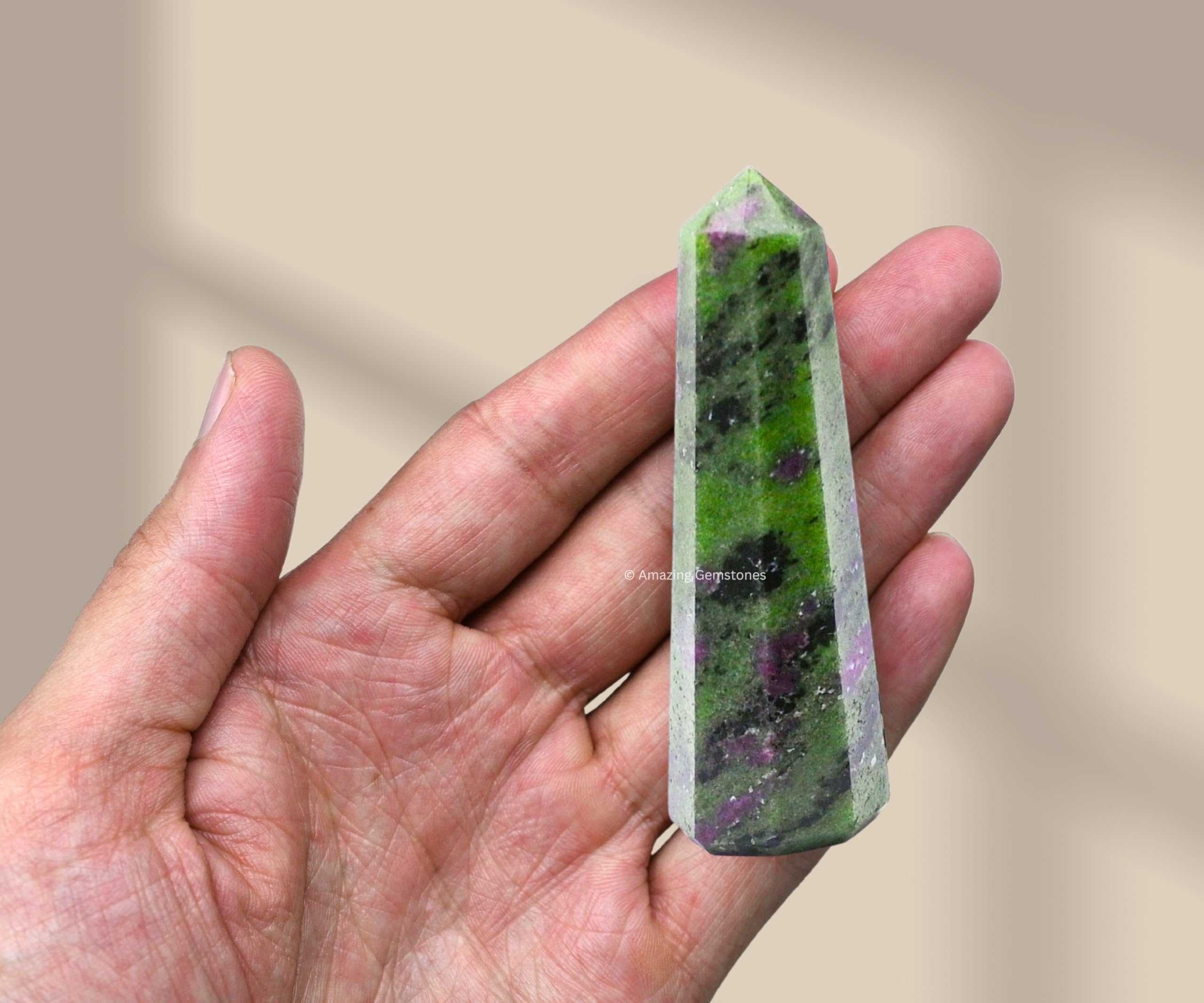 Amazing Gemstone torre cristal mejora ambiente y concentración diaria.