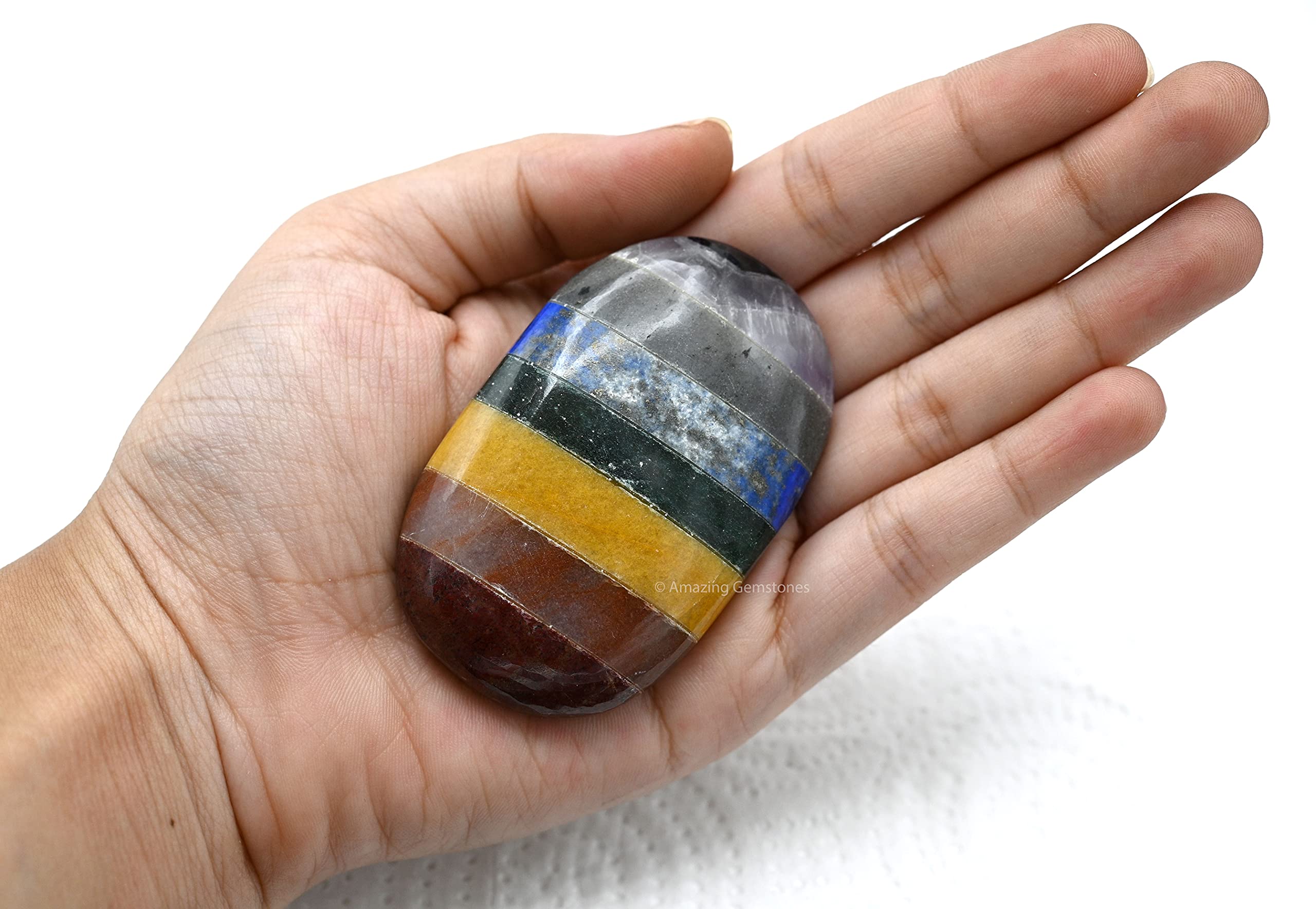 Piedras de siete chakras para decoración espiritual y ambiente armonioso.