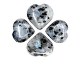 Amazing Gemstone experiencia Reiki y grid de cristal con arcoíris.