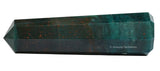 Punta de cristal jaspe sangre Amazing Gemstone enfocando energía y protección.