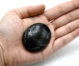 Amazing Gemstone Nuummite: regalo significativo que sorprende en cualquier ocasión