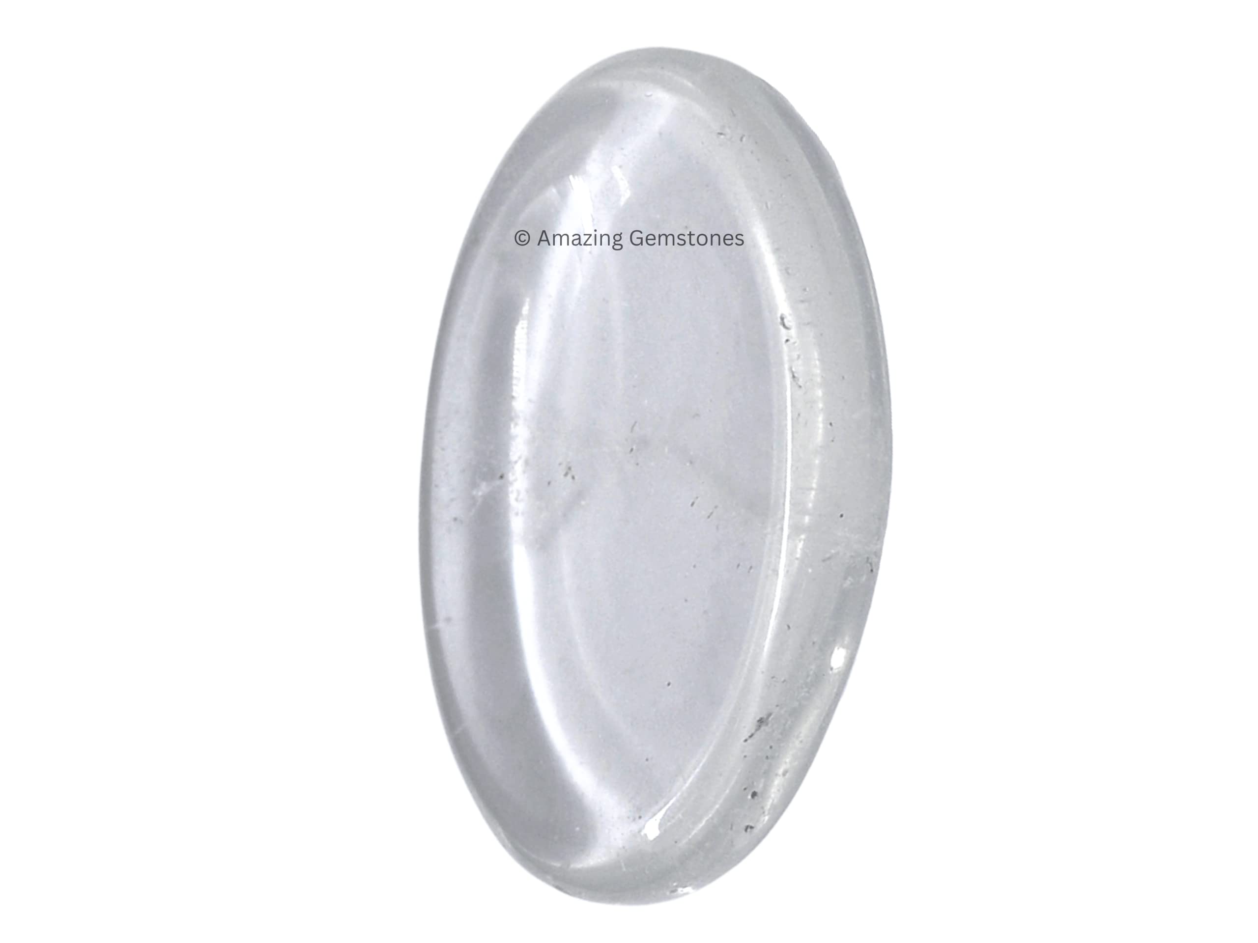 Amazing Gemstone piedra de cuarzo claro en la palma para concentración.