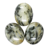 Amazing Gemstone: palma de cristal con tourmalina verde, acabado artesanal.