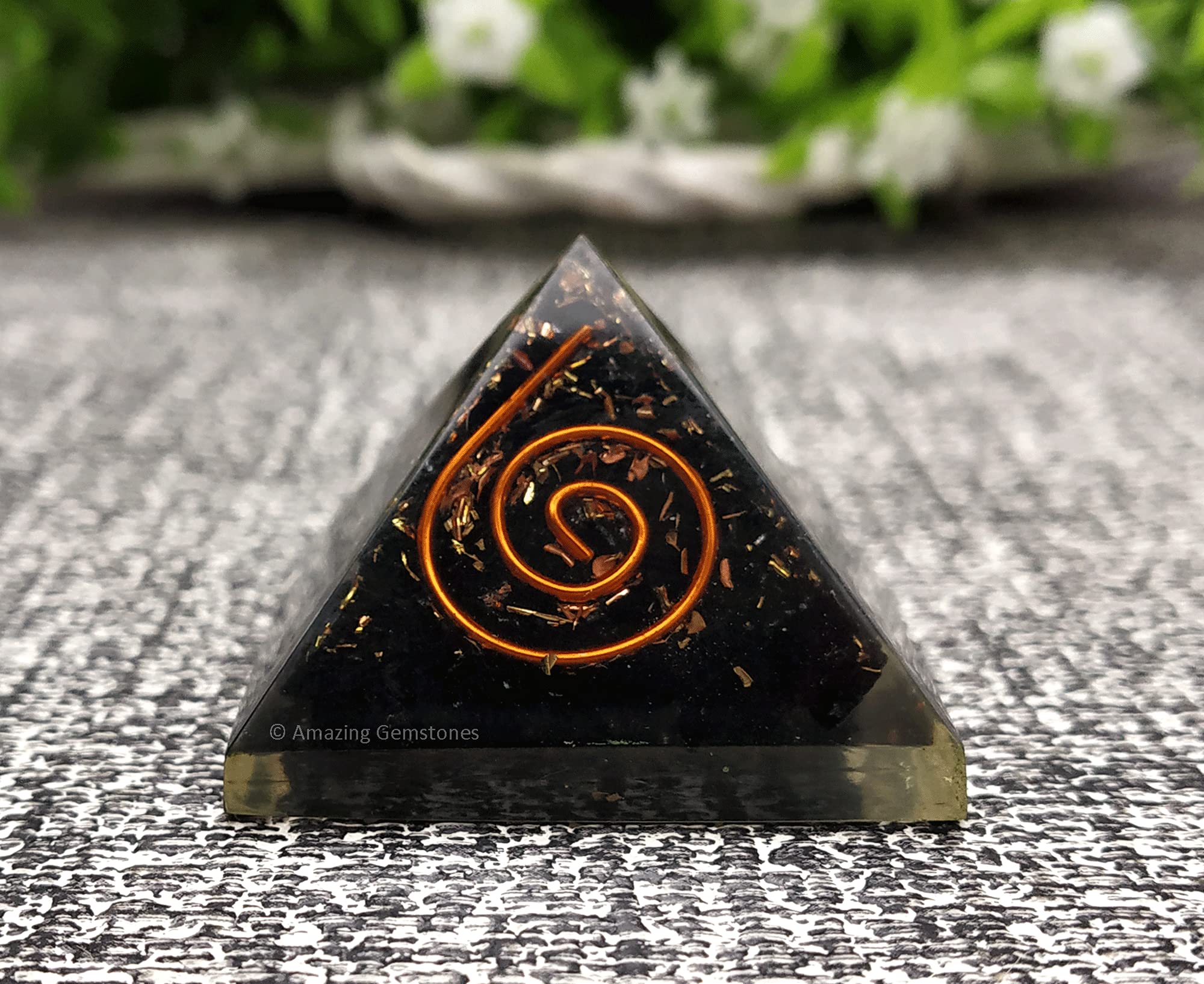 Regalo auténtico de Amazing Gemstone en forma de pirámide orgonita para amantes de cristales.
