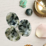 presentación de regalo lista para envolver: amazing gemstone