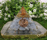 Amazing Gemstone: punto cuarzo orgonita para meditación y claridad.