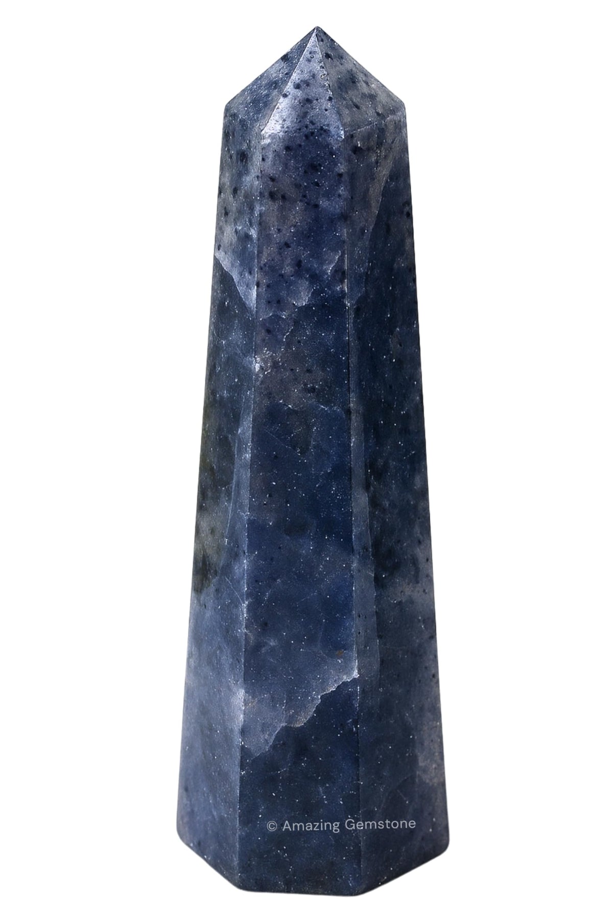 Torre iolite de Amazing Gemstone purifica energías y eleva la atmósfera.
