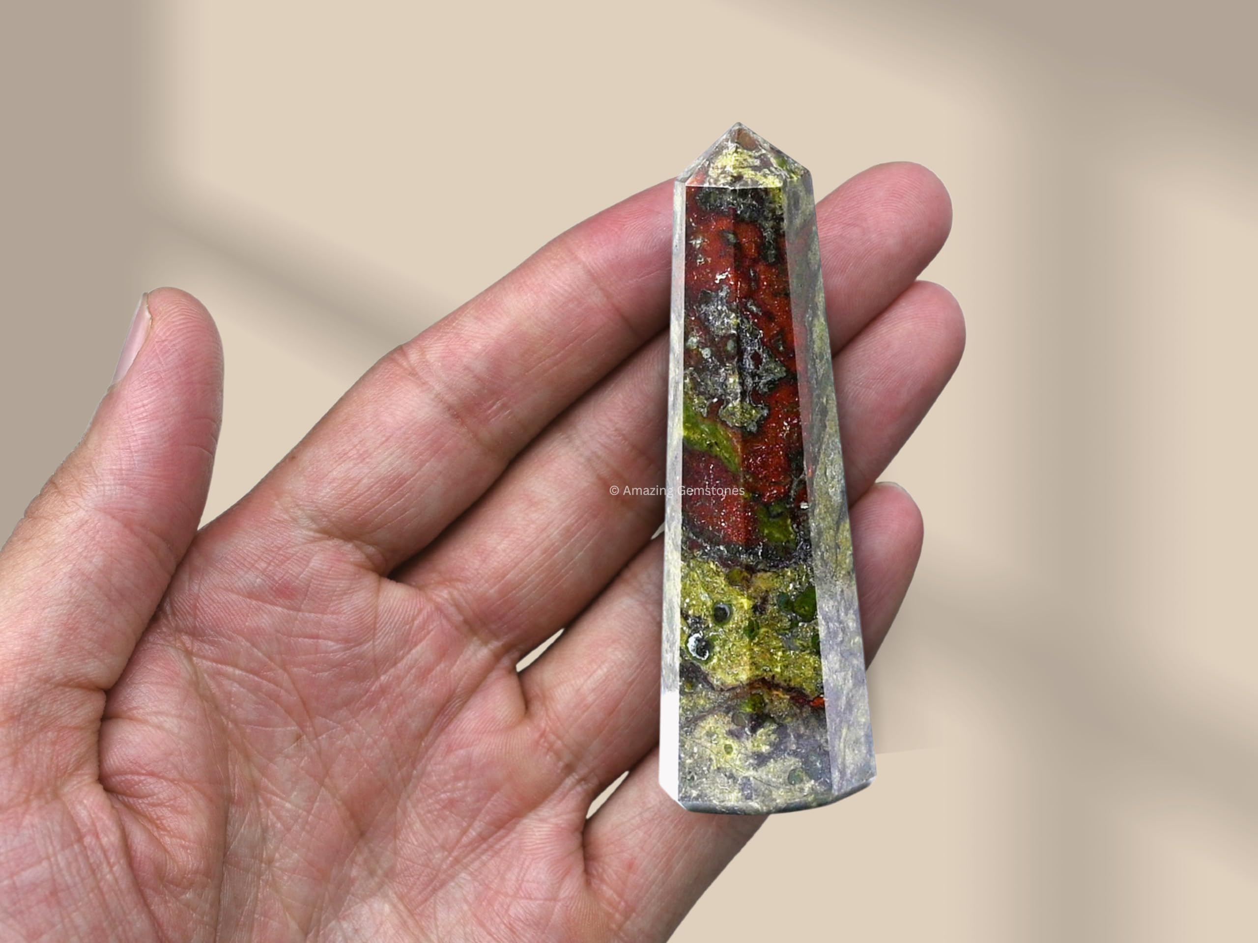 Torre de jaspe dragon de sangre de Amazing Gemstone, ideal para cuadrícula de cristales.