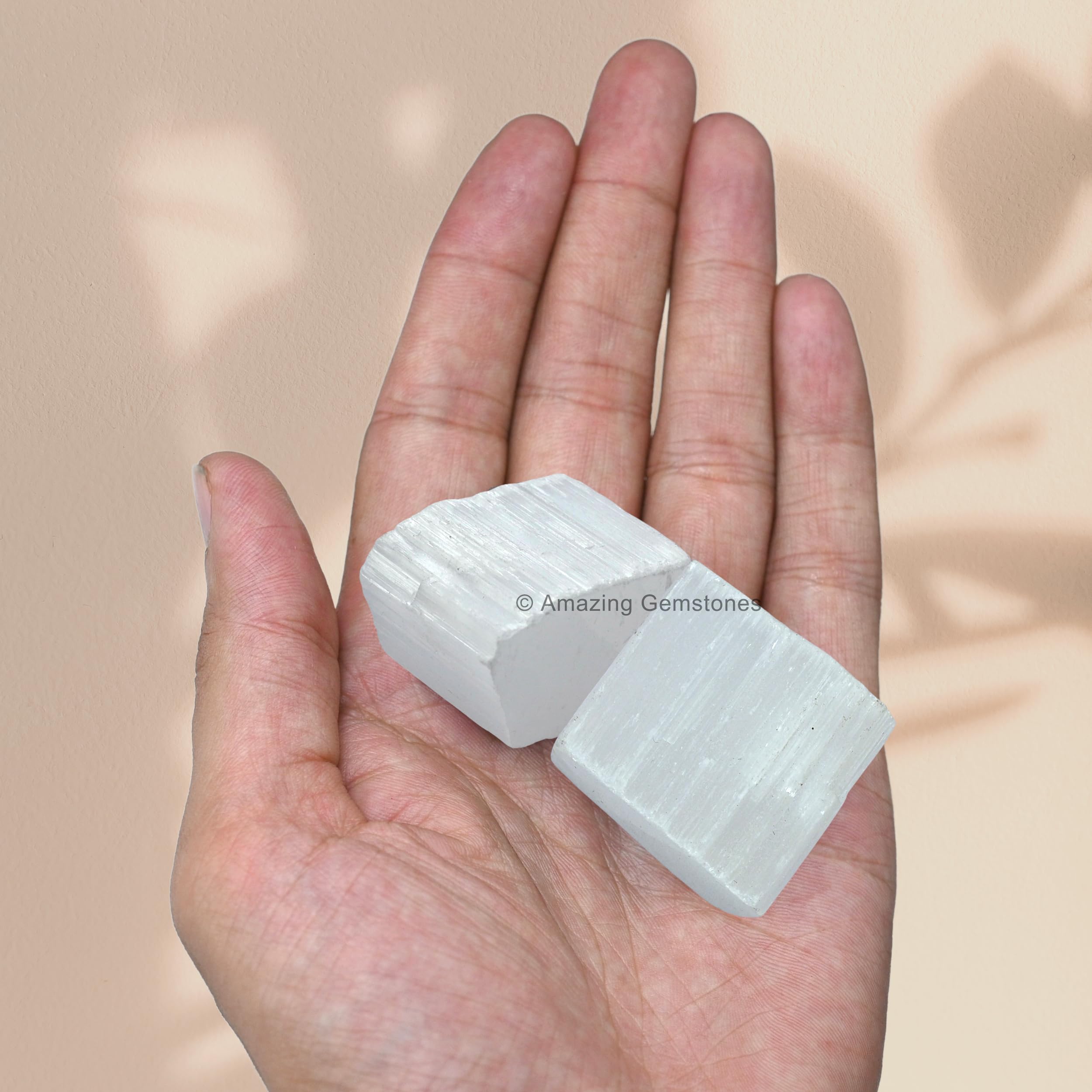 Amazing Gemstone: uso meditativo y purificación energética de selenita.