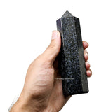 Varita de cristal Indigo Gabbro para meditaciones y grid de cristales.