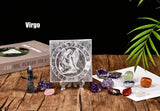 AMOYSTONE escena en escritorio con placa de selenita decorativa