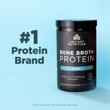 Proteína de Caldo de Hueso Chocolate de Ancient Nutrition siendo batido caliente para un sabor reconfortante.