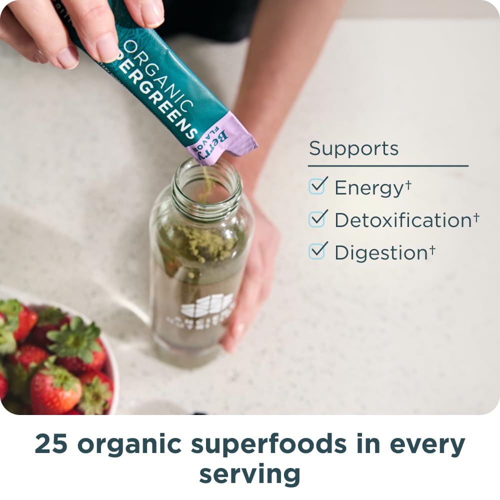 Ancient Nutrition SuperGreens preparación en agua, opción rápida para tu día