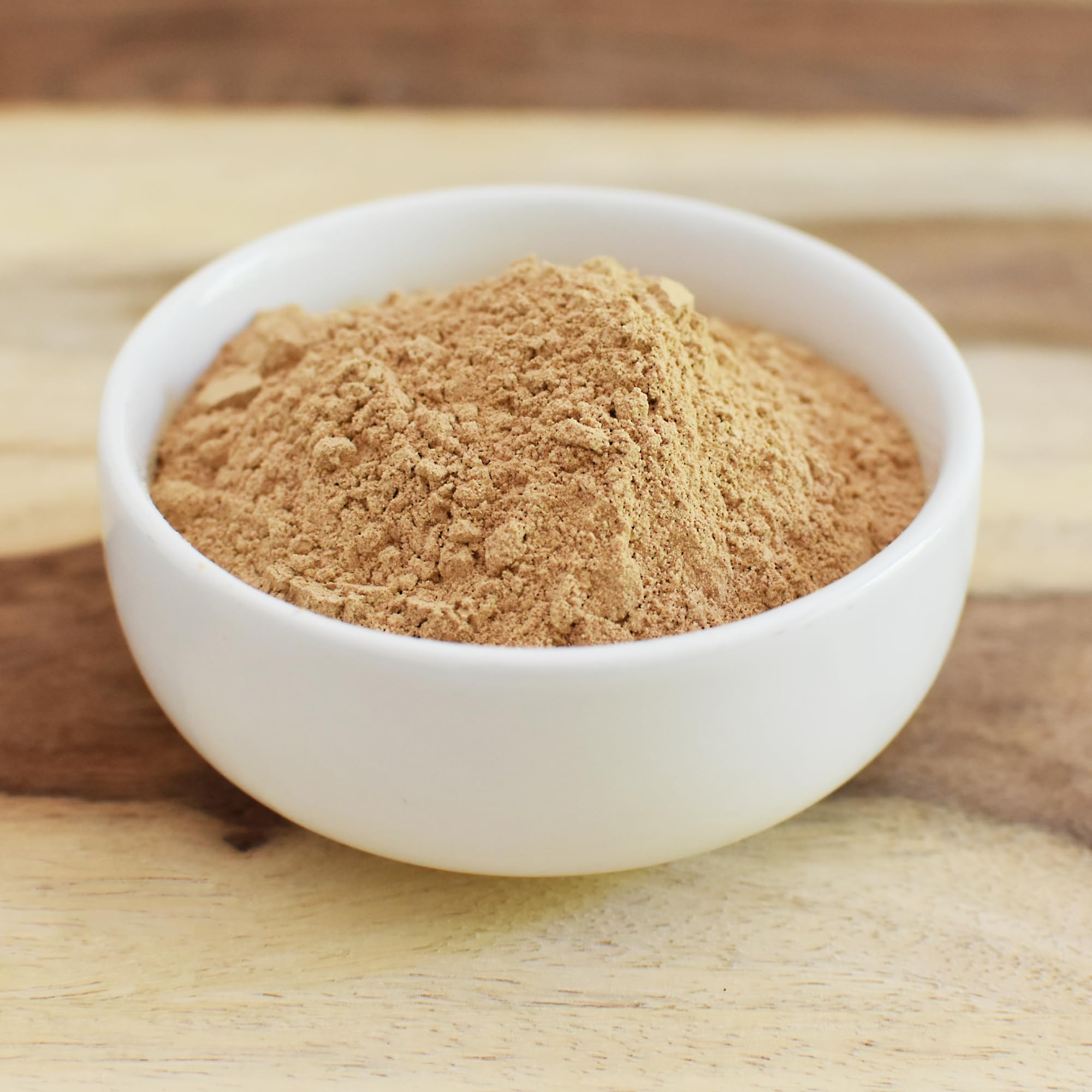 Anthony's Maca orgánica con cucharita medidora, dosis precisas para tus preparaciones.