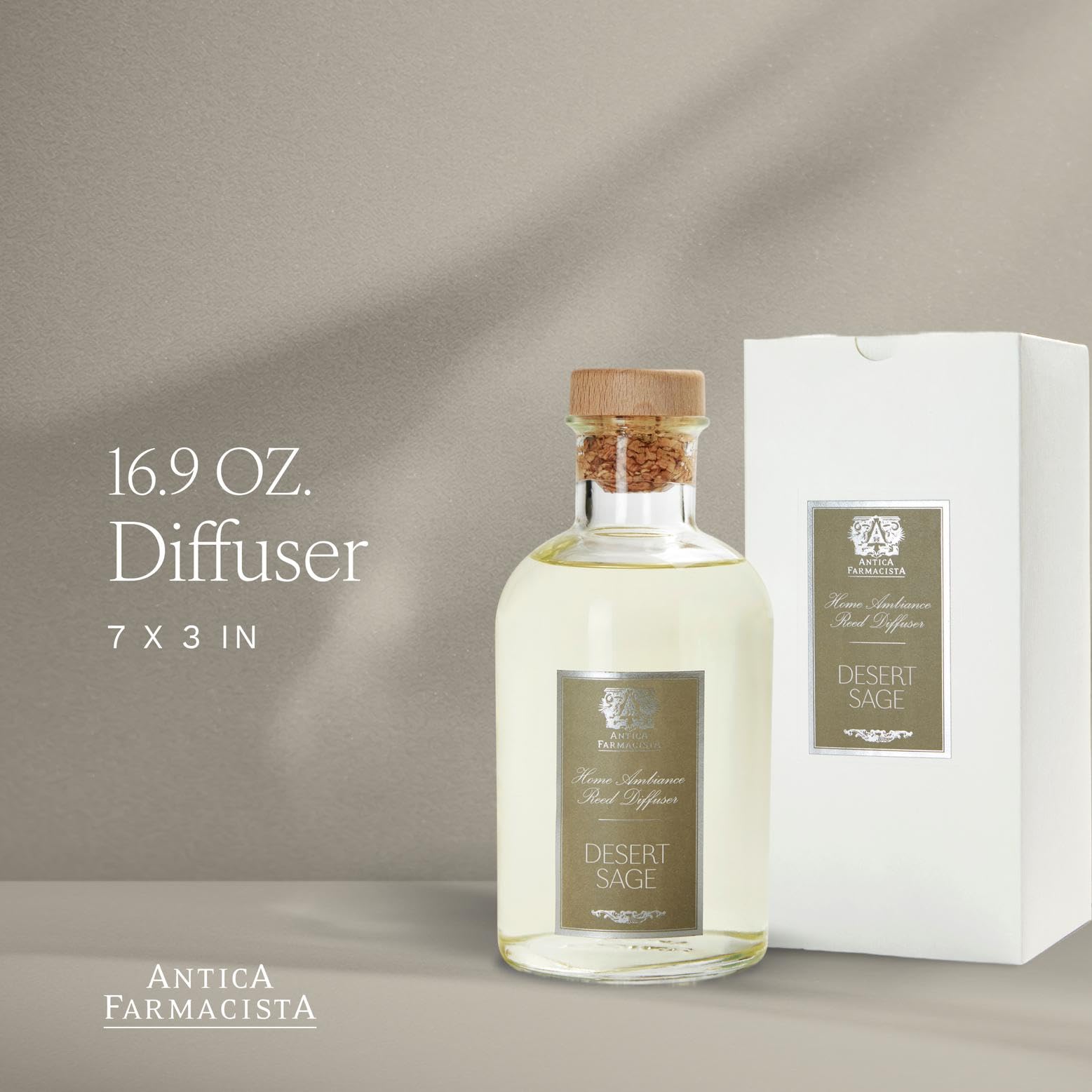 Frasco Antica Farmacista con fragancia distintiva para espacios amplios.