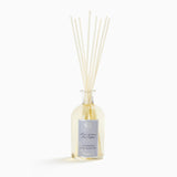 Difusor Antica Farmacista en botella de vidrio con lavanda y lima para ambiente fresco.