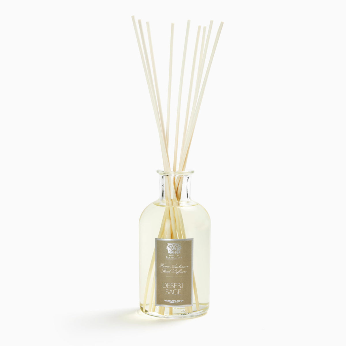 Difusor Antica Farmacista en vaso de cristal, aroma elegante para la habitación.