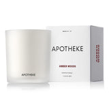 APOTHEKE Amber Woods en tarro de vidrio brinda un ambiente cálido y acogedor.