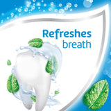 Aquafresh pasta dental protege contra caries y cuida las encías.