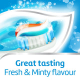 Aquafresh pasta dental para dientes brillantes y sonrisa más limpia.
