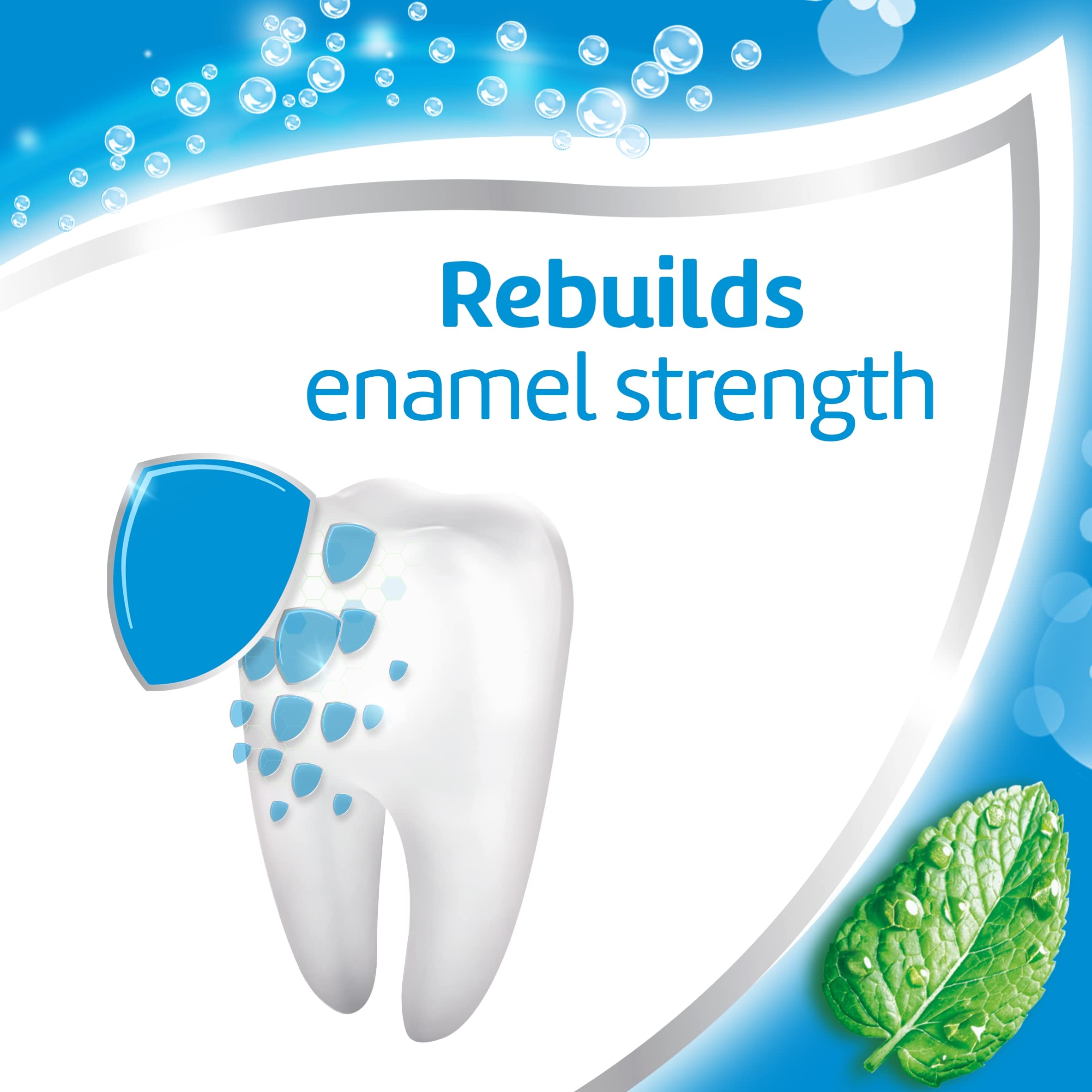 Aquafresh pasta dental con sabor mentolado para frescura continua.
