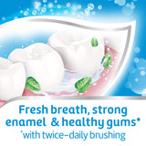 Aquafresh pasta dental textura cremosa para una limpieza suave y agradable.