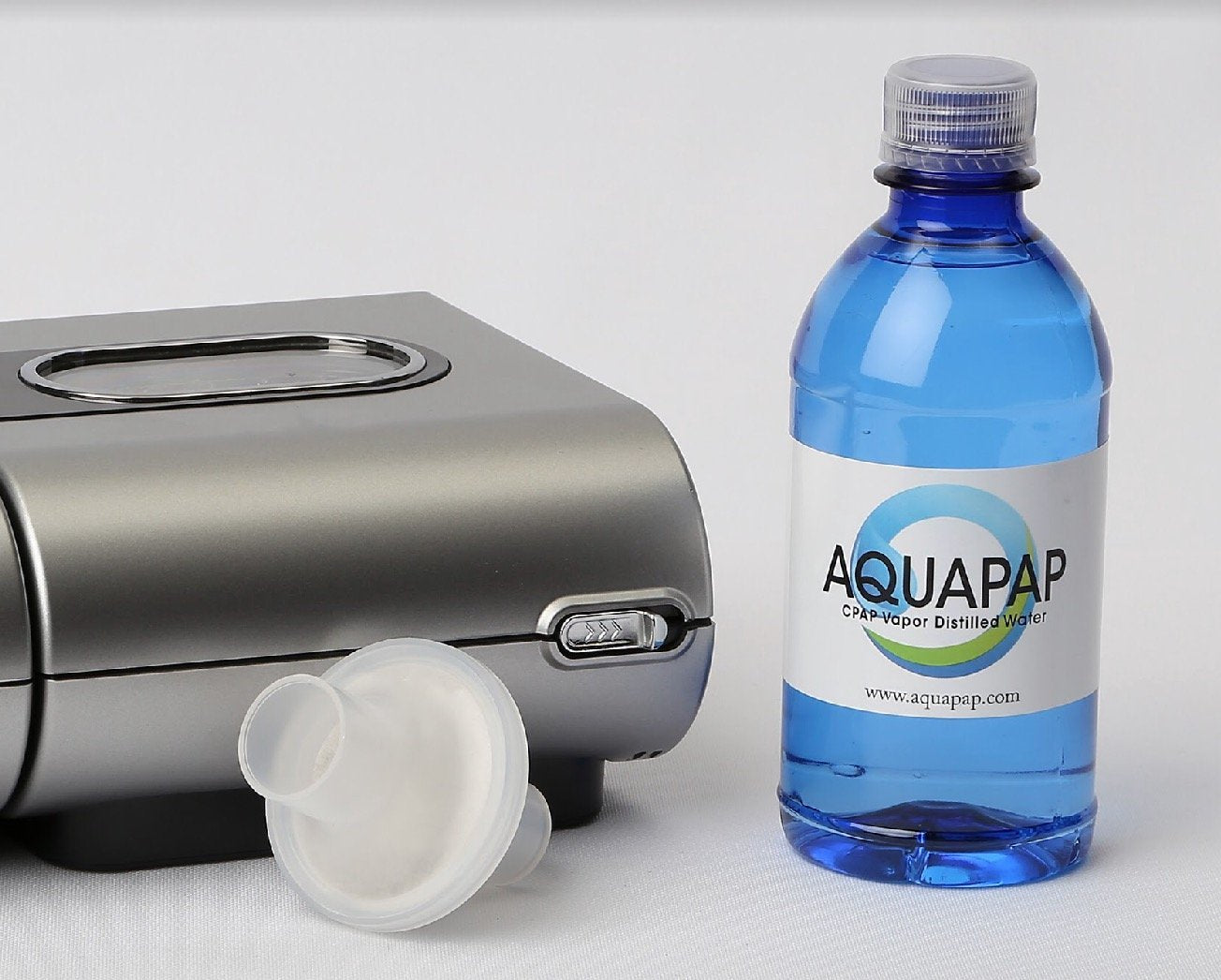 Botella Aquapap ligera y libre de BPA para transportar.
