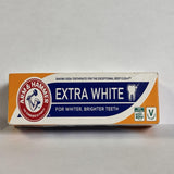 Bicarbonato de sodio presente en Arm & Hammer Advance White para blanqueamiento suave.