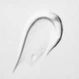 Textura suave de Arnicare, fácil de extender sobre la piel.